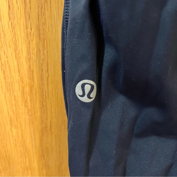 Lululemon Fast and Free high rise leggings size 10 - Picture 3 of 5